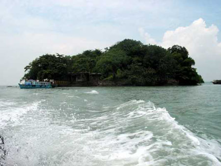 pulau_sejahat_132